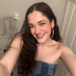 Meet your Posher, Alyssa